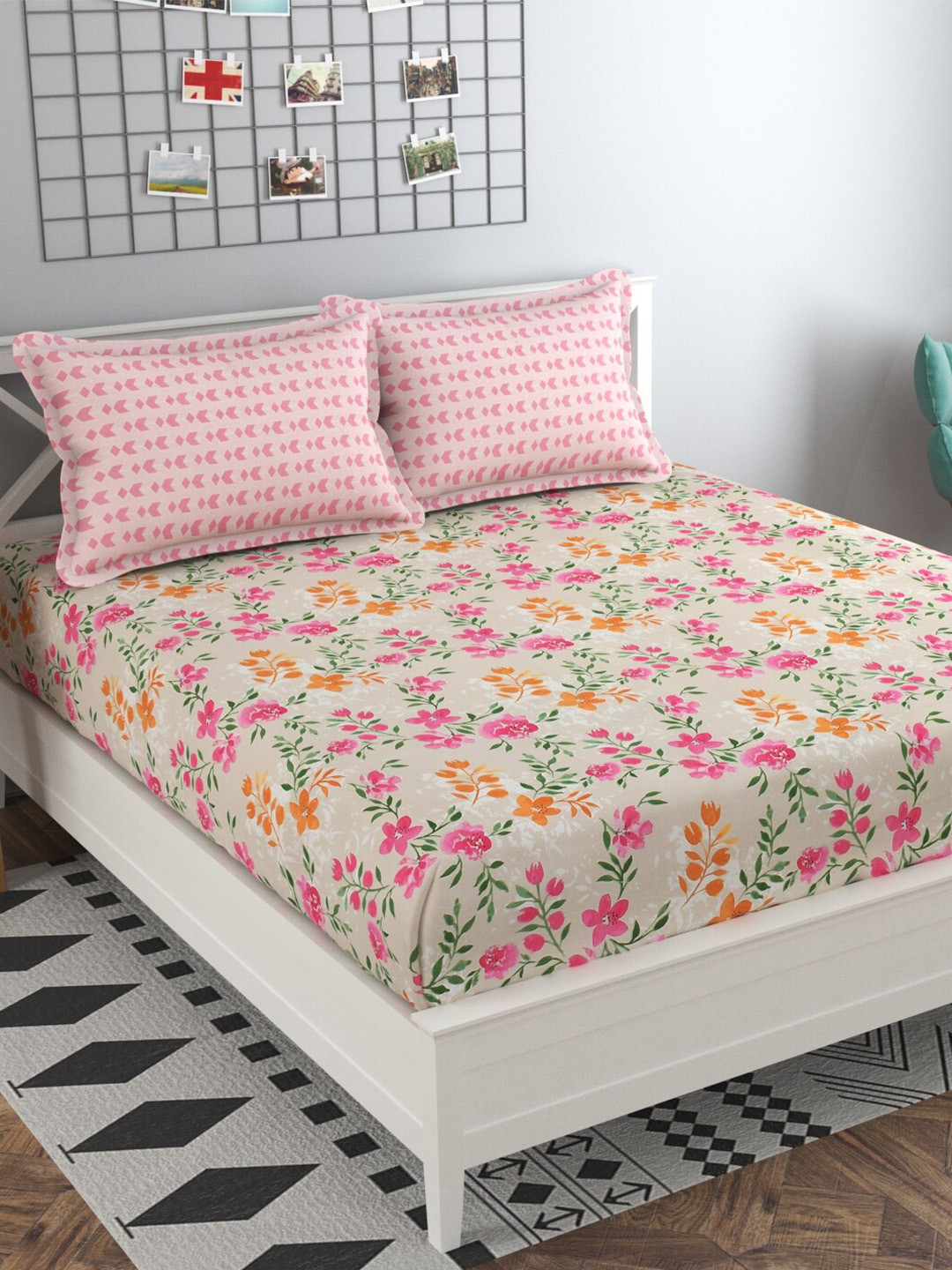 MAFATLAL Beige Floral Cotton 160 TC Queen Bedsheet with 2 Pillow Covers-228 x 254 cm