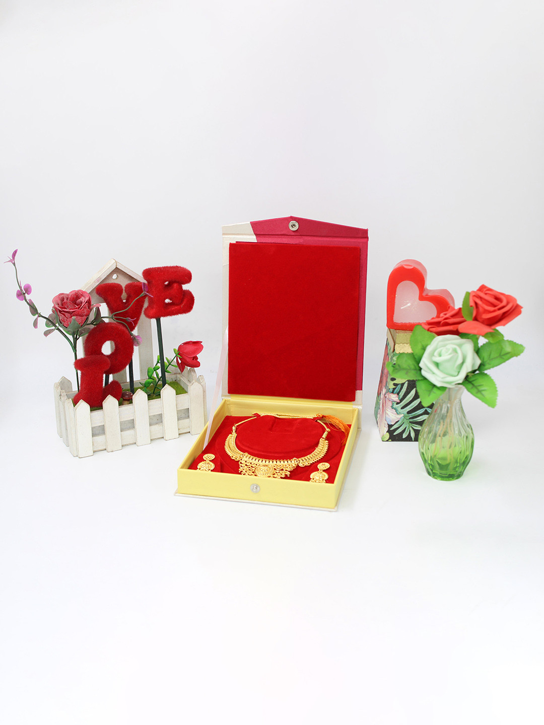 atorakushon Cream-Coloured & Red Jewellery Storage Organiser Necklace Box