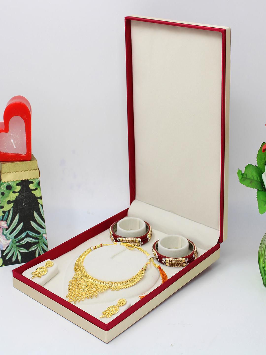 atorakushon Maroon Necklace Box Jewellery Organiser