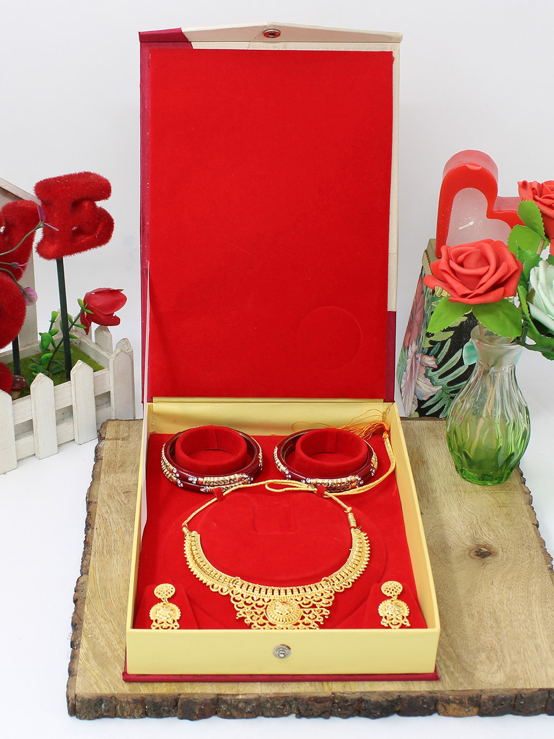 atorakushon Cream-Coloured 4-Pieces Jewellery Storage Organizer Necklace Boxes