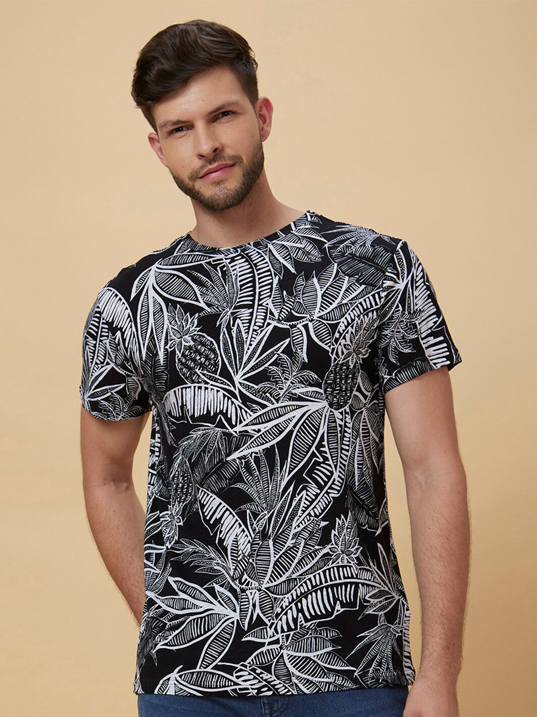 Globus Black Tropical Printed Cotton Knitted T-shirt