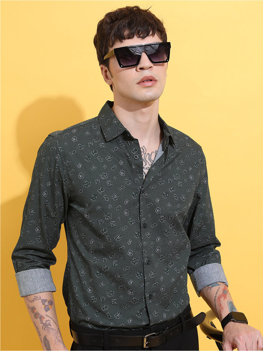 HIGHLANDER Green Slim Fit Floral Printed Casual Cotton Shirt