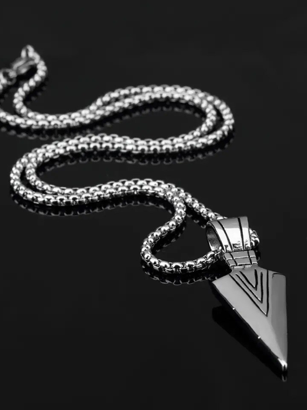 MEENAZ Men Silver-Plated Arrow-Shaped Pendant With Chain