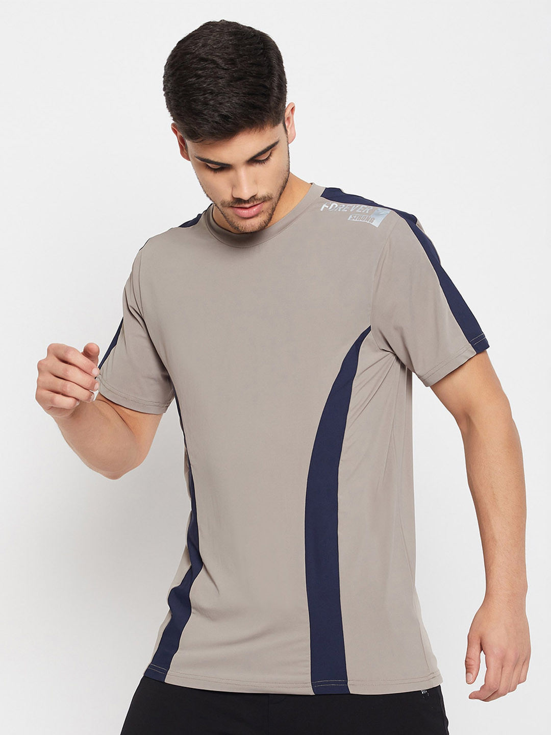 PERFKT-U Colourblocked Short Sleeves Rapid-Dry Antimicrobial Anti-Static Training T-shirt