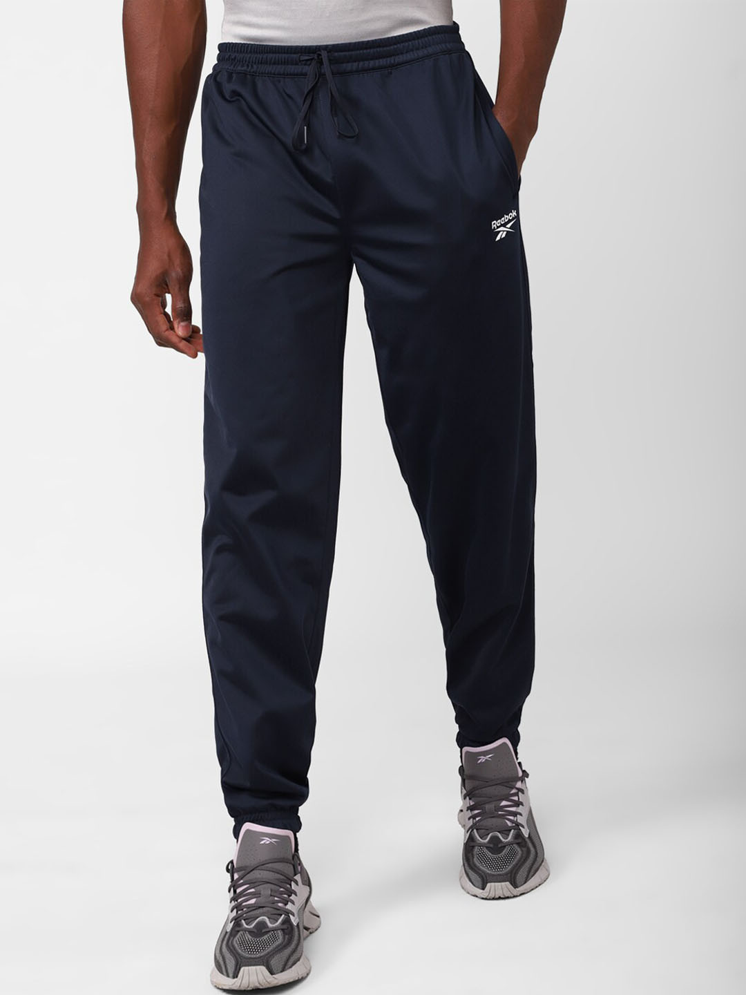 Reebok Men Logo Printed Detail Training Joggers