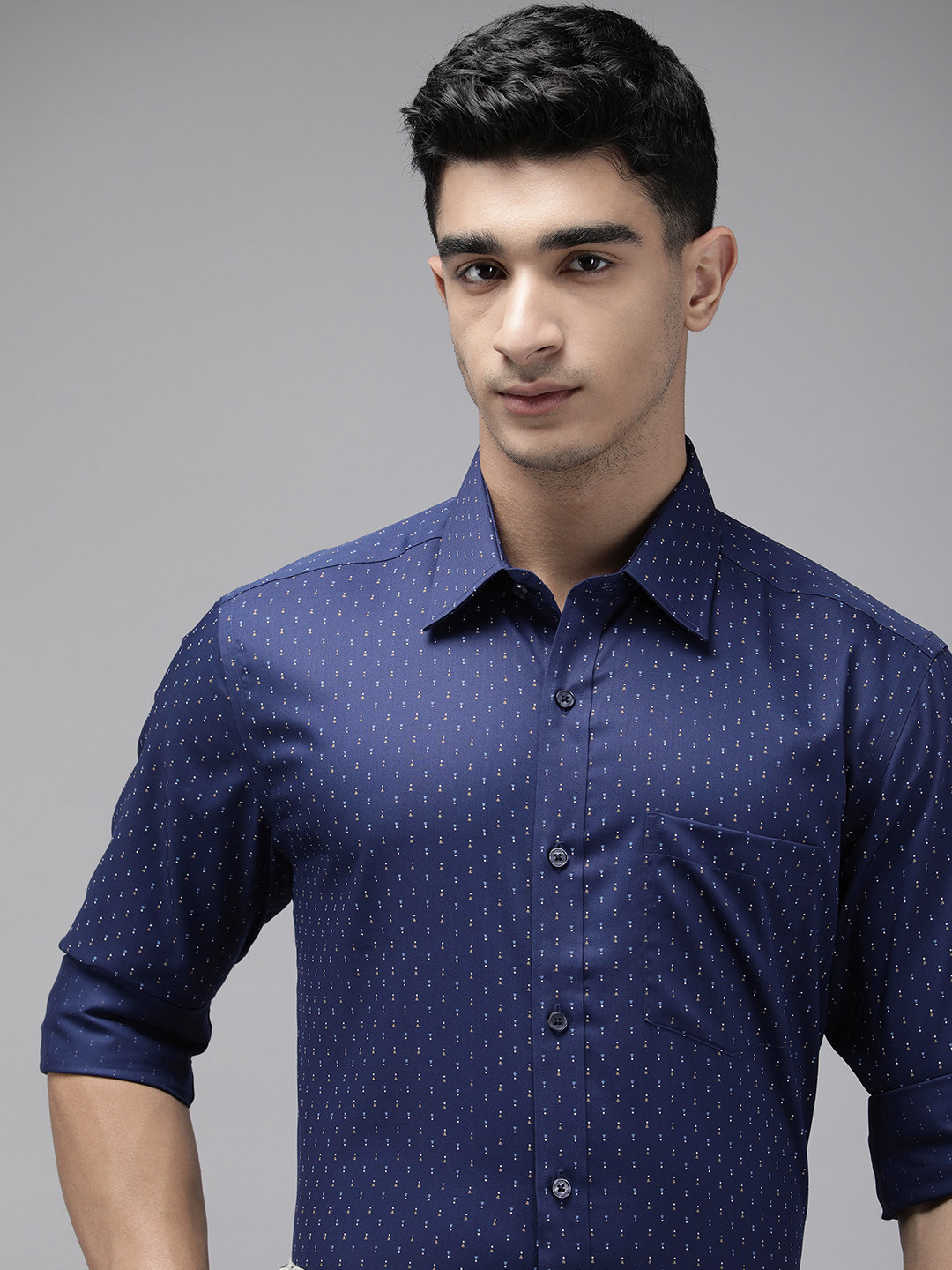 Park Avenue Pure Cotton Wrinkle Free Opaque Printed Formal Shirt