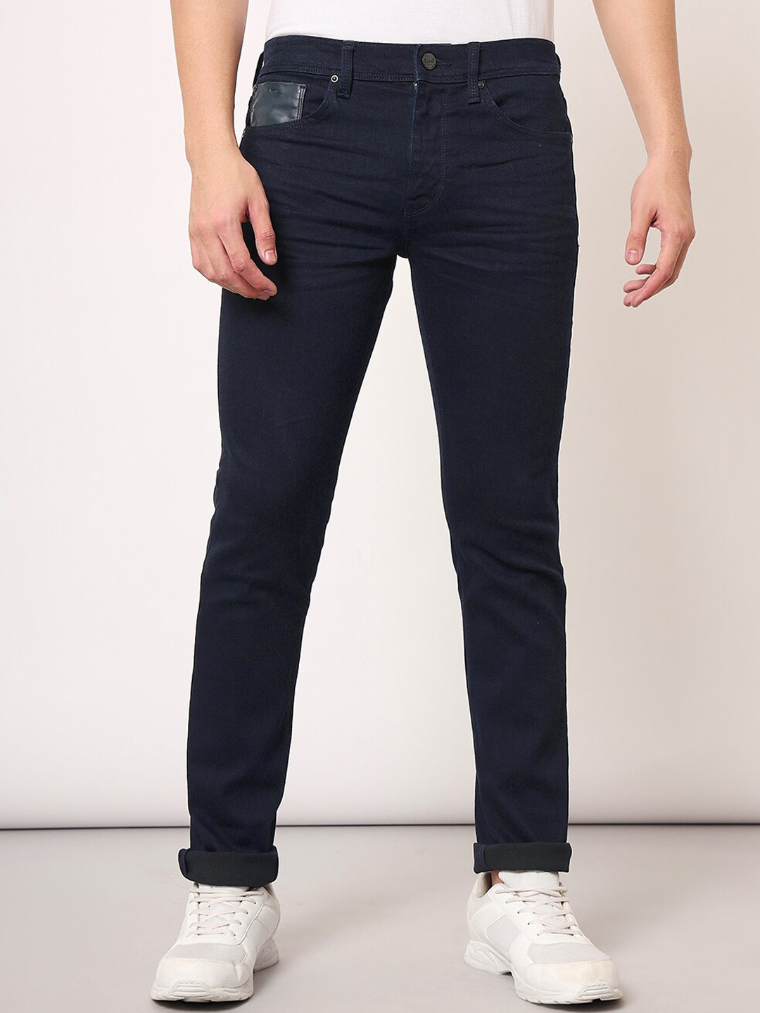 Lee Men Mid Rise Clean Look Crinkle Slim Fit Cotton Jeans