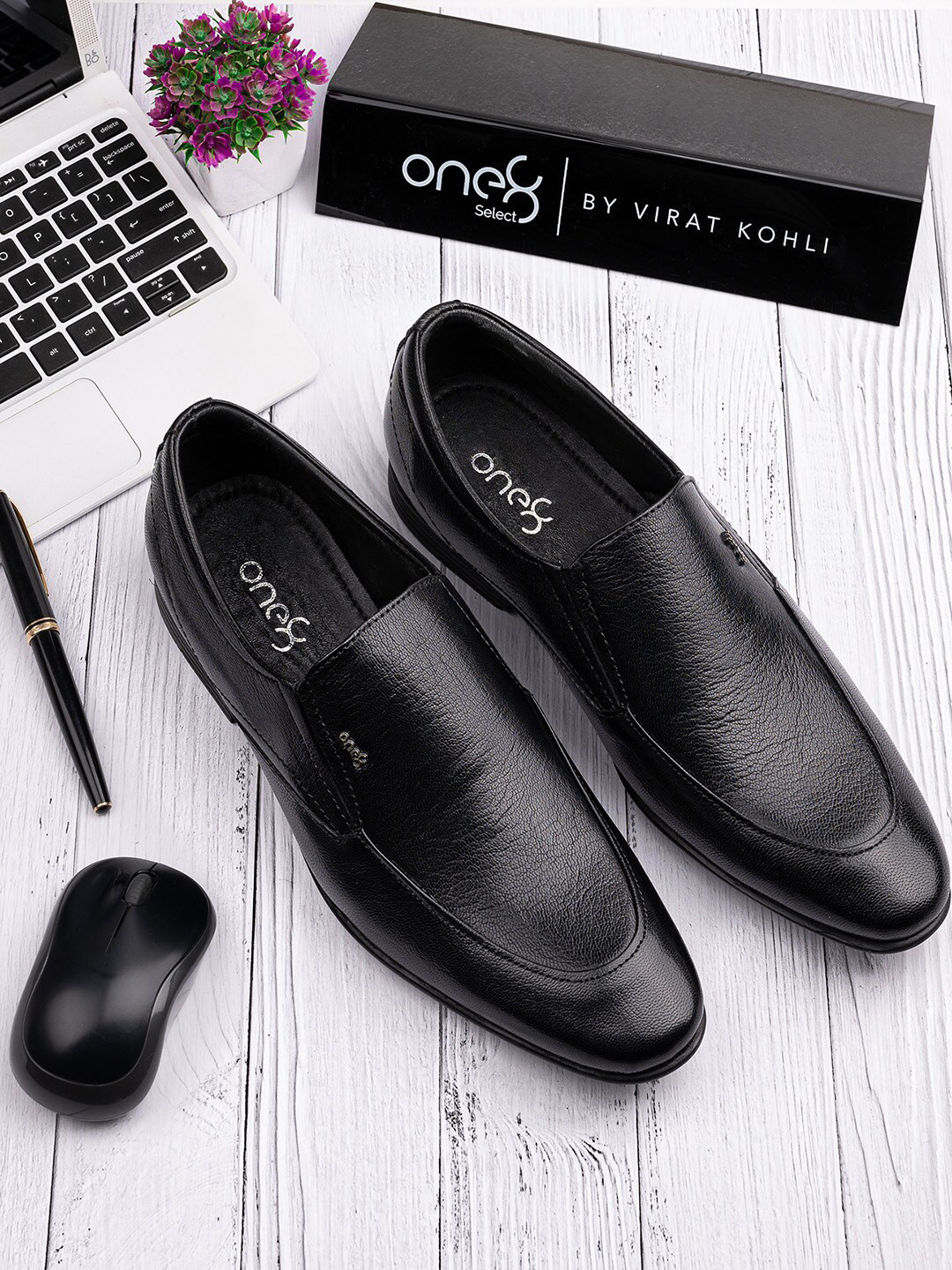 One8 Men Textured Leather Formal Slip-On Shoes