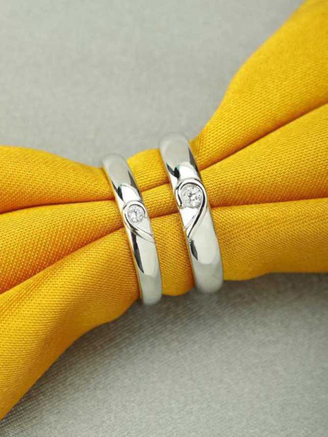 MEENAZ Set Of 2 Silver-Plated & AD-Studded Heart Couple Finger Ring
