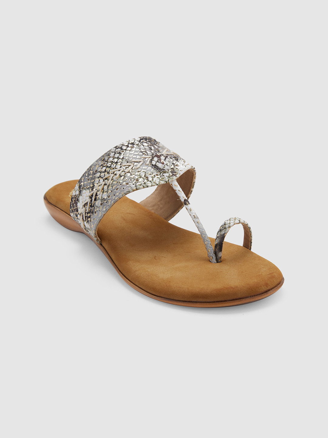 Sole To Soul Textured One Toe Flats With Laser Cuts