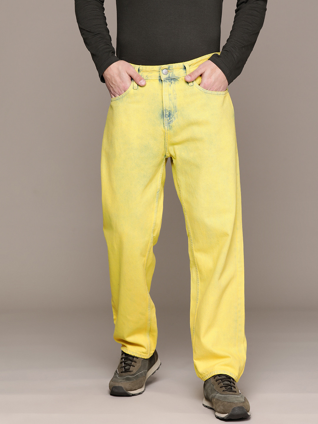 Calvin Klein Jeans Men Straight Fit Light Fade Jeans