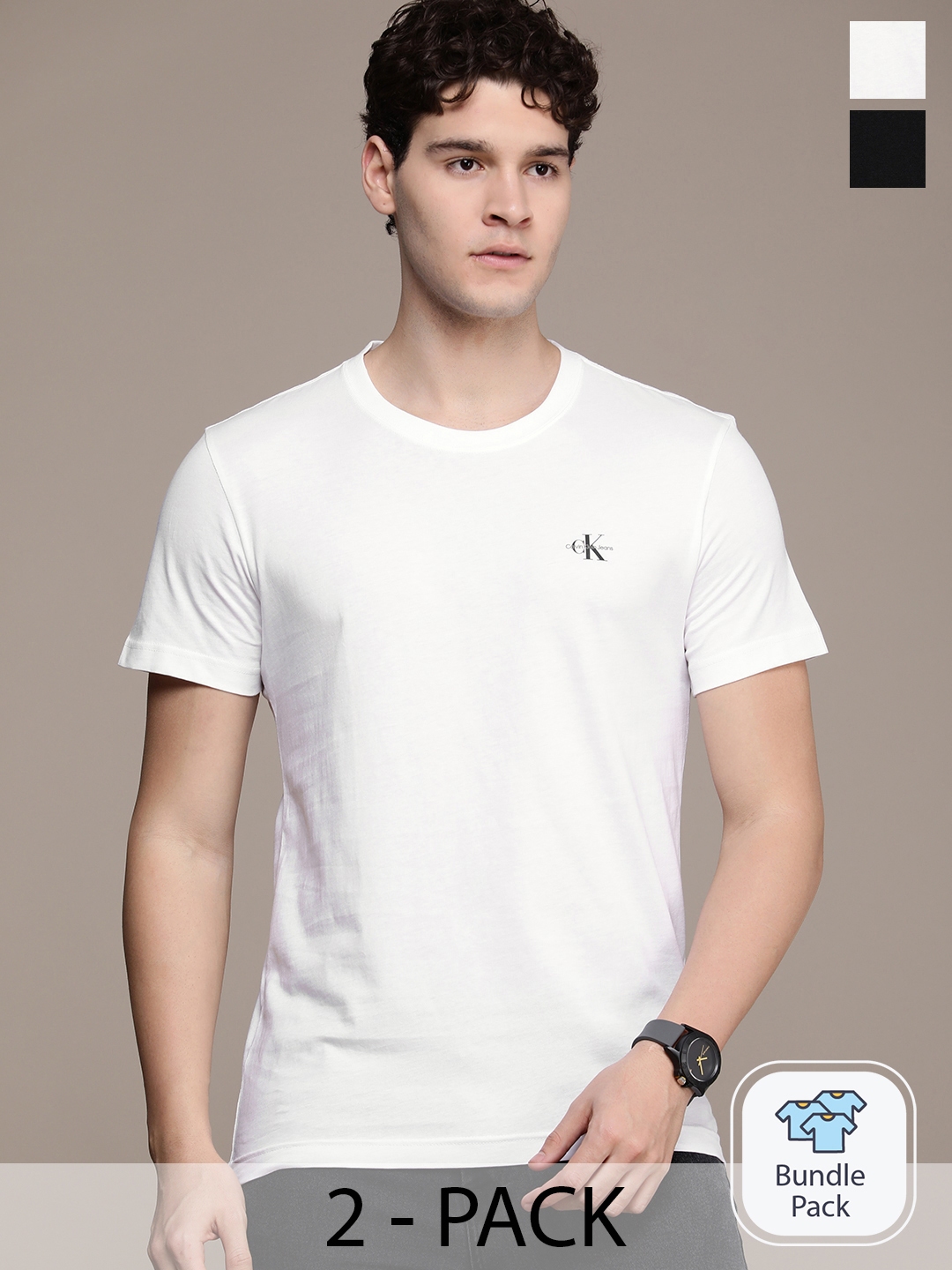 Buy Calvin Klein Badge T-Shirt - Calvin Klein Jeans in Black 2024 Online