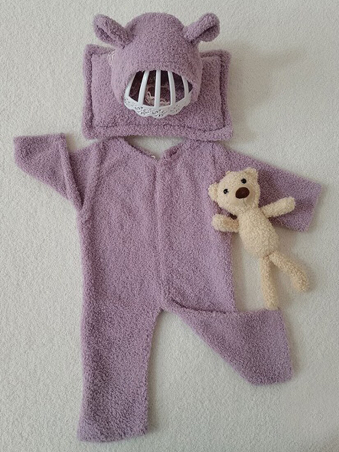 Babymoon Pack Of 4 Velvet Ready Romper Toy Pillow & Cap Baby Photoshoot Props