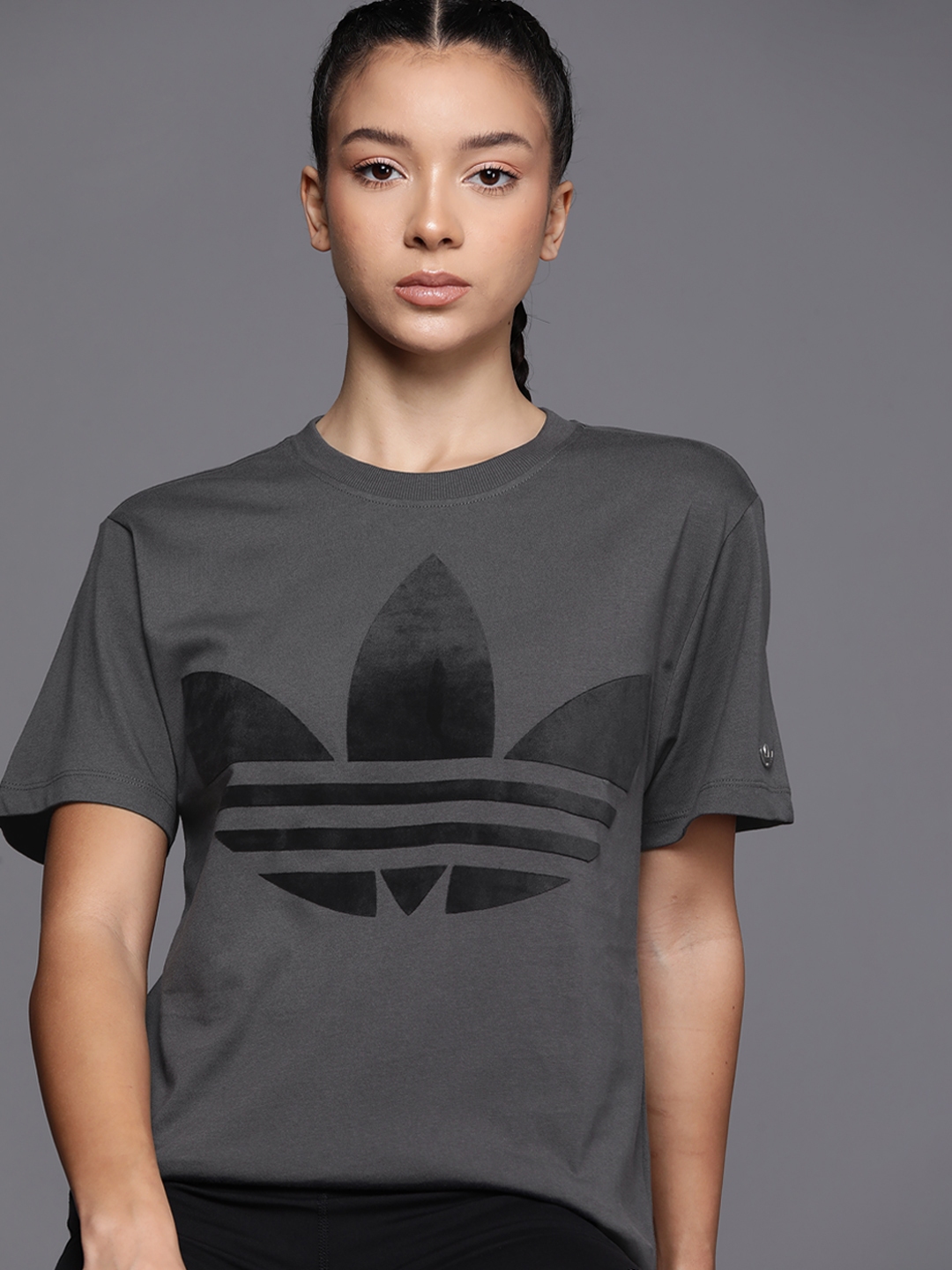 Adidas trefoil best sale t shirt grey