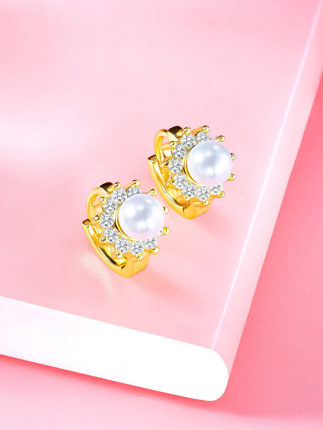 Peora Cubic Zirconia Contemporary Studs Earrings
