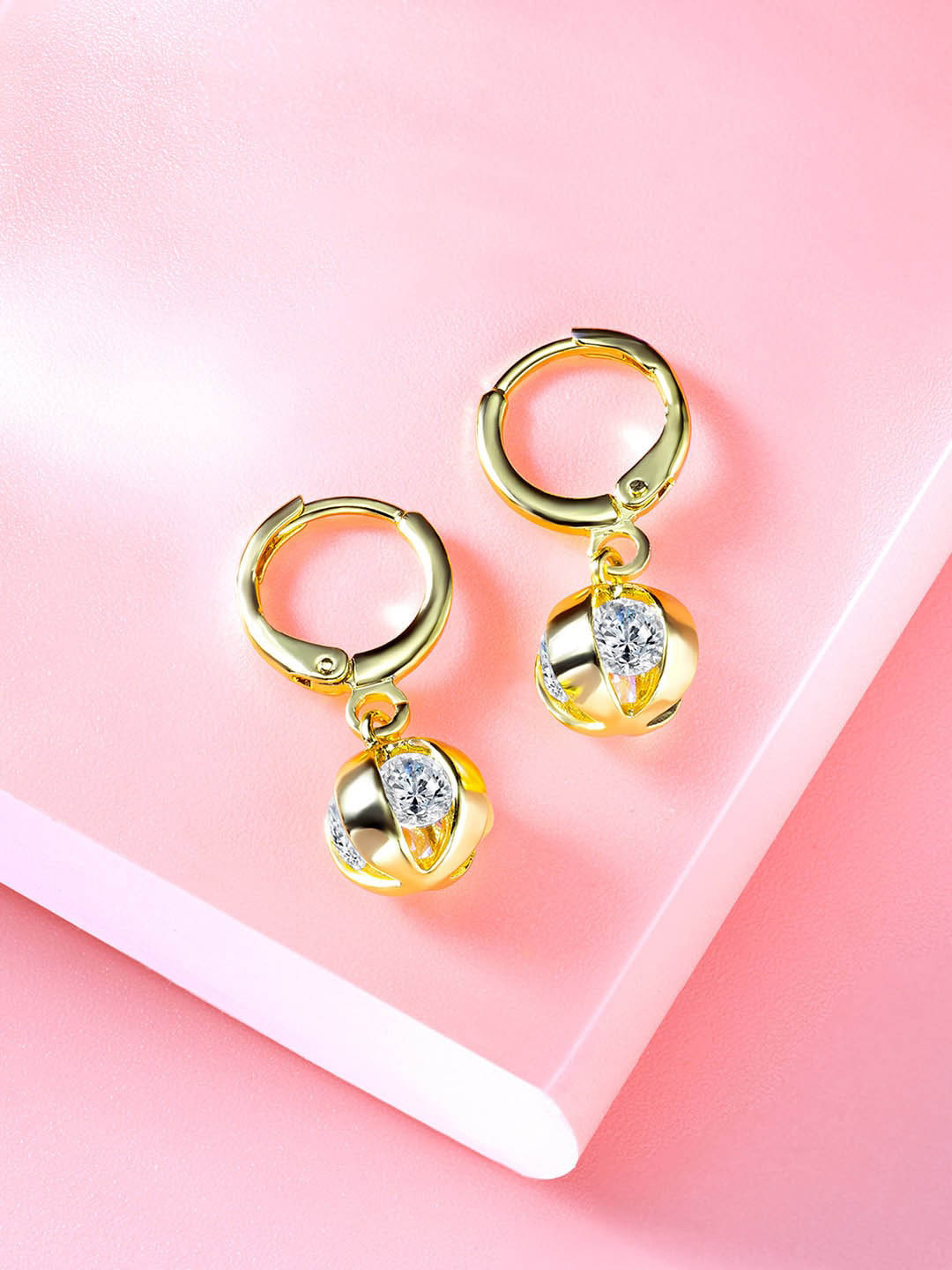 Peora Gold-Plated Contemporary Studs Earrings