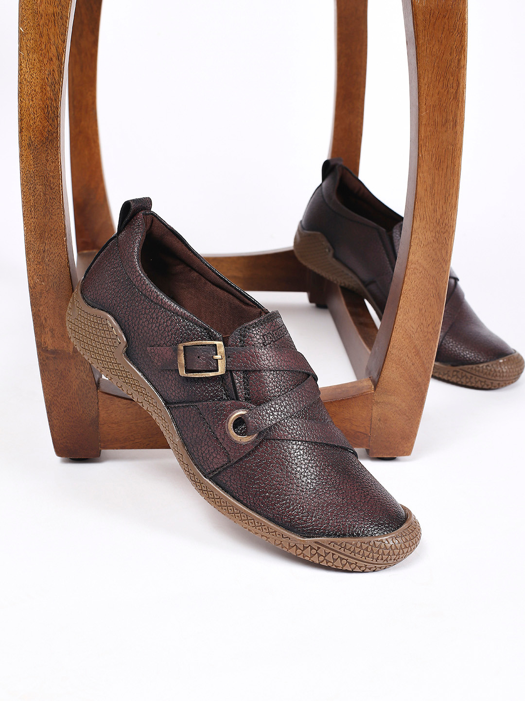 Buckaroo Men Harte Textured Leather Monks