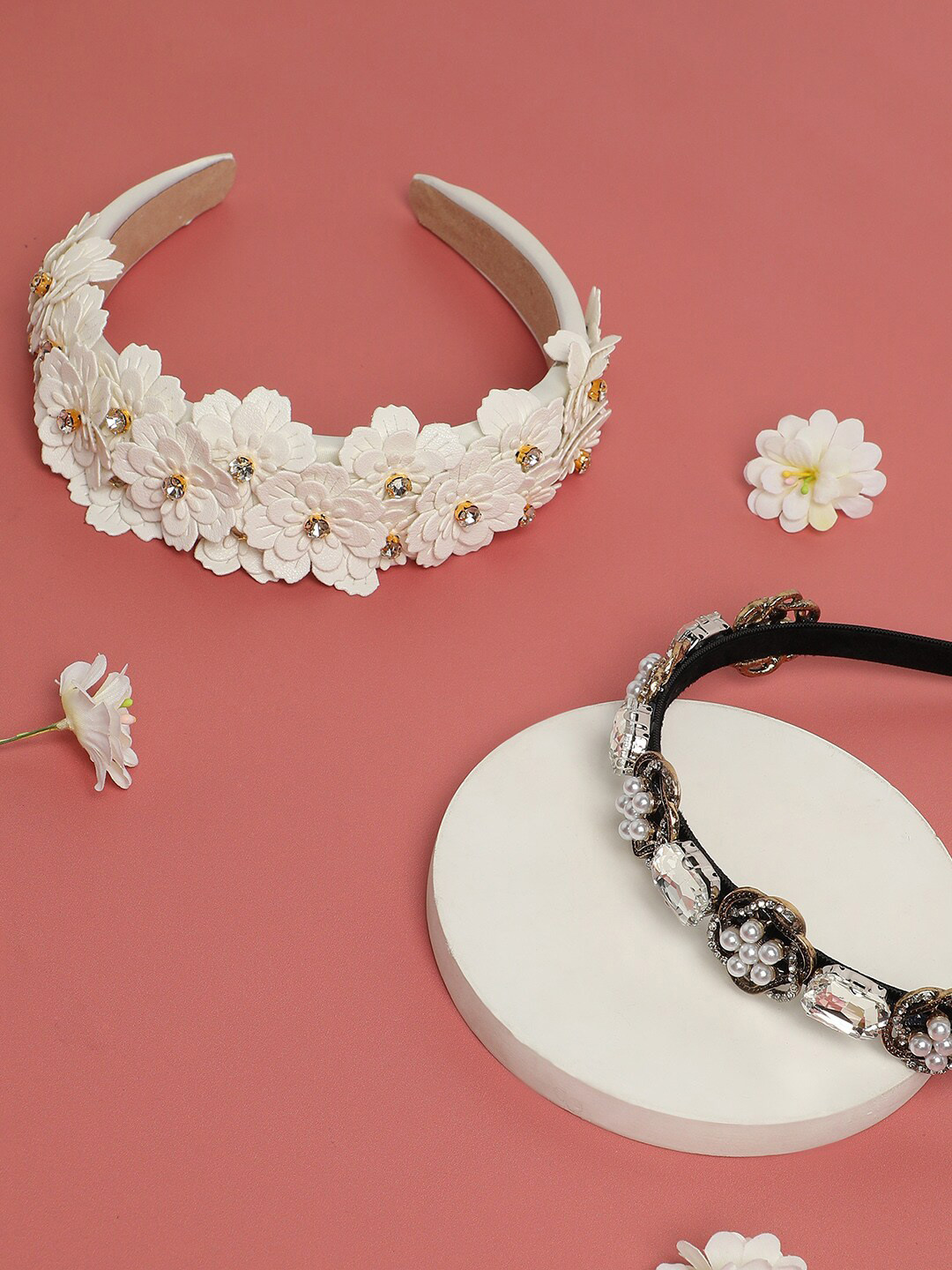 SOHI Gilded Elegance Set of 2 Embellished Hairband