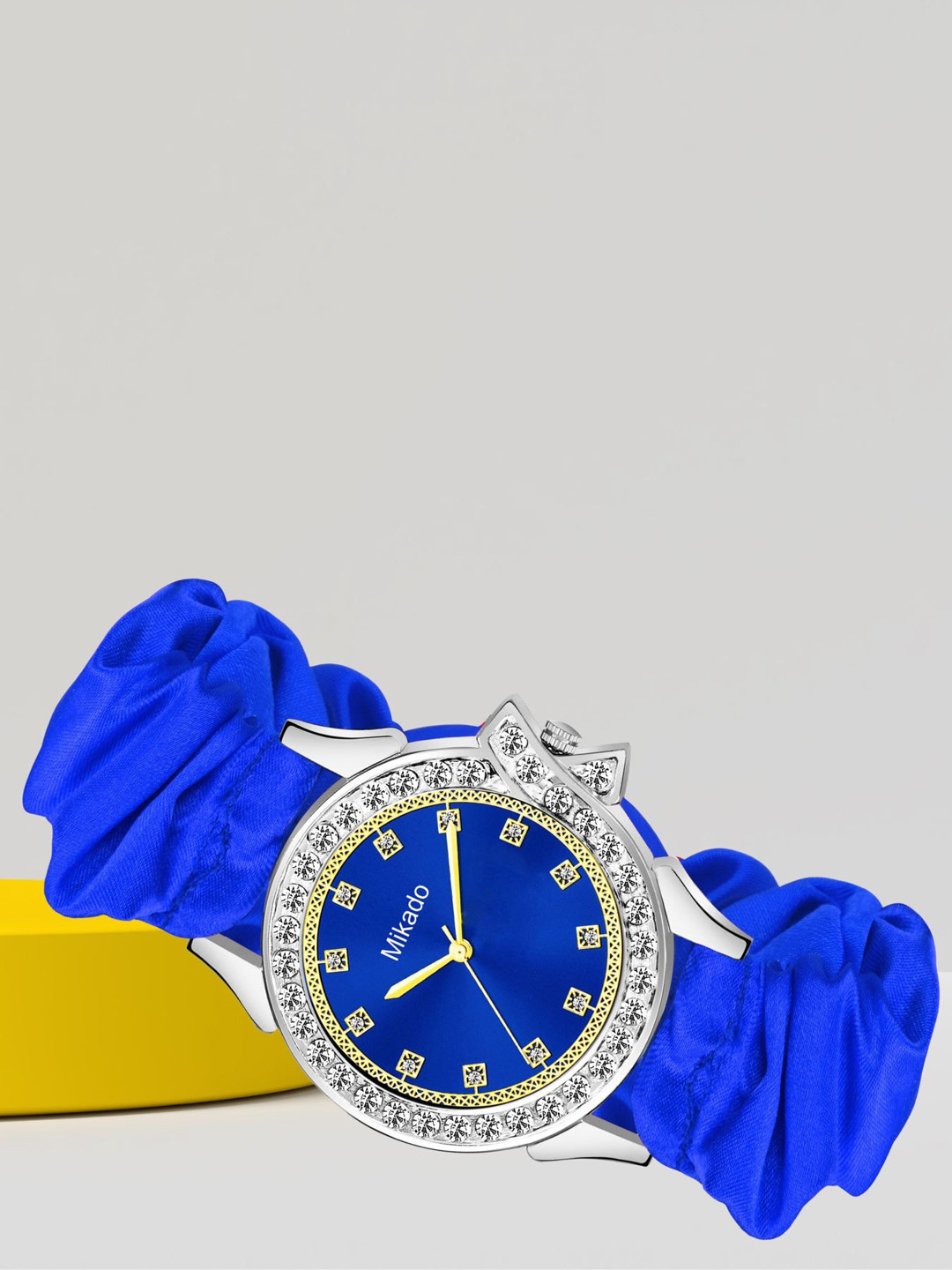 Mikado Women Brass Embellished Dial & Wrap Around Straps Analogue Watch Blue Scrunchy