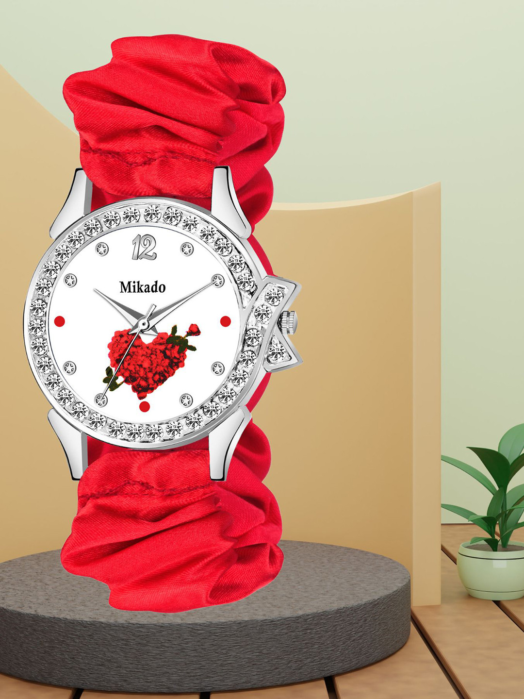 Mikado Women Embellished Dial & Straps Analogue Watch Heart Scrunchy