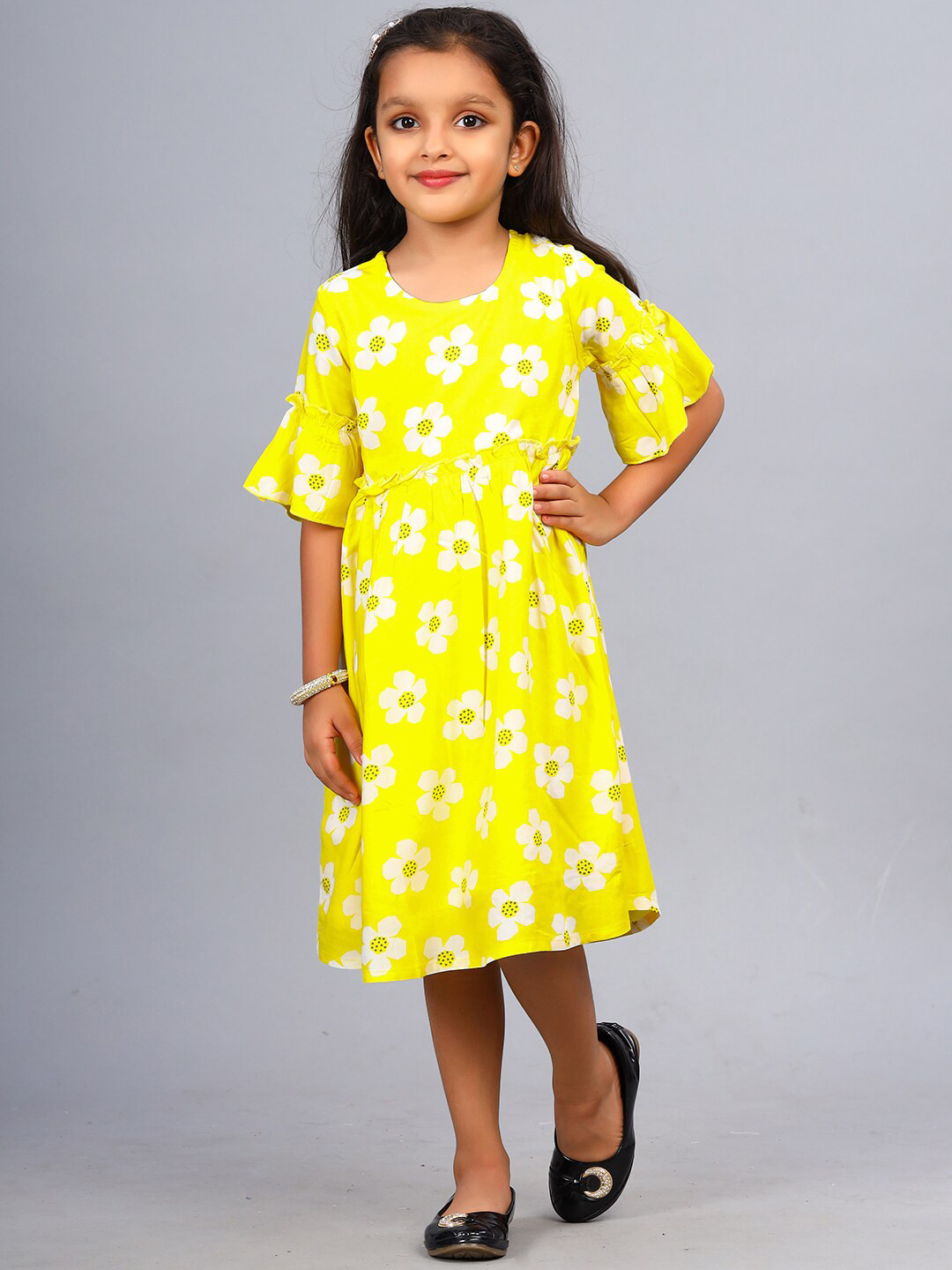 ZION Floral Printed Bell Sleeves Gathered Detail A-Line Midi Dress