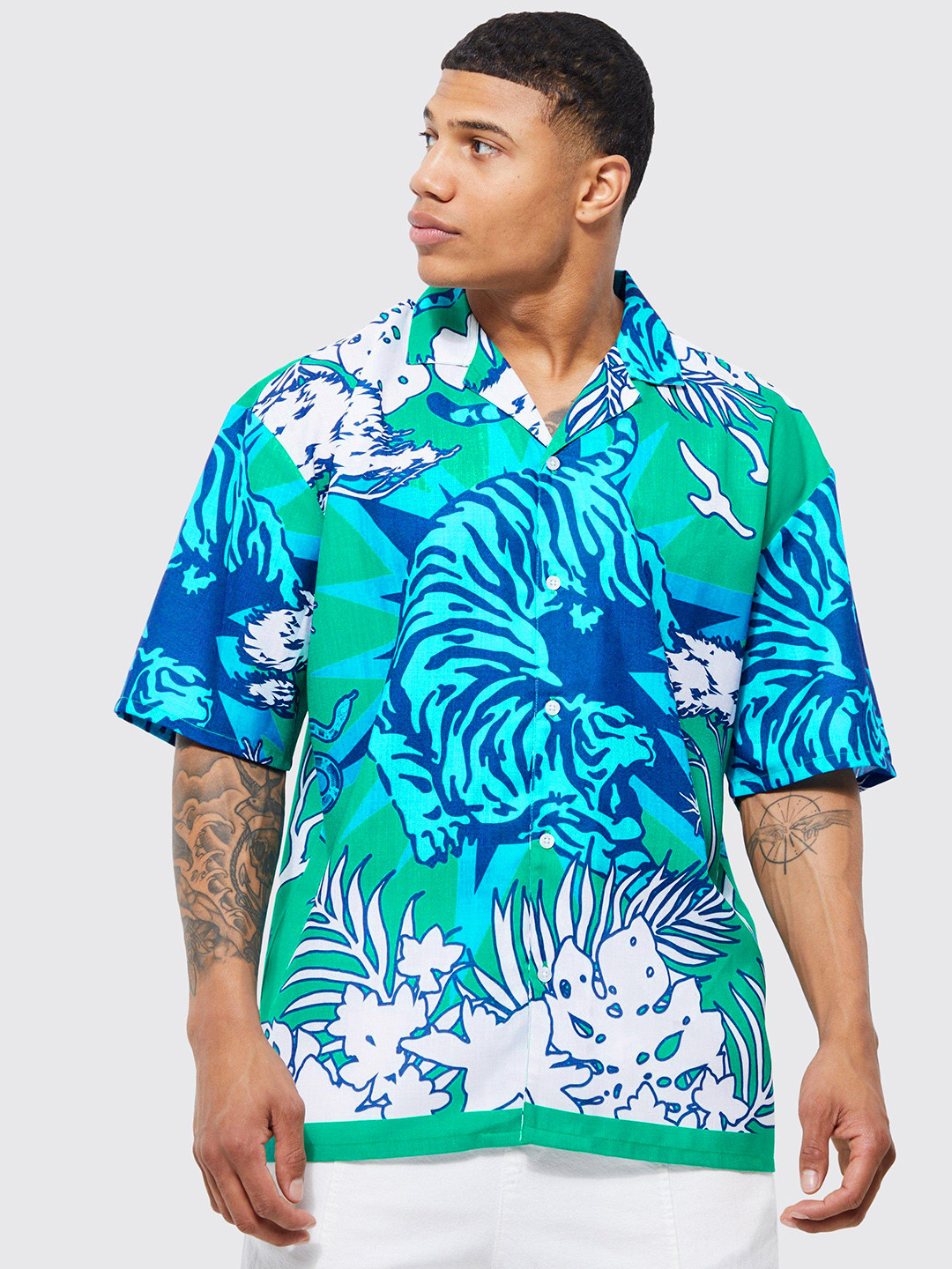 boohooMAN Men Blue Boxy Opaque Printed Casual Shirt