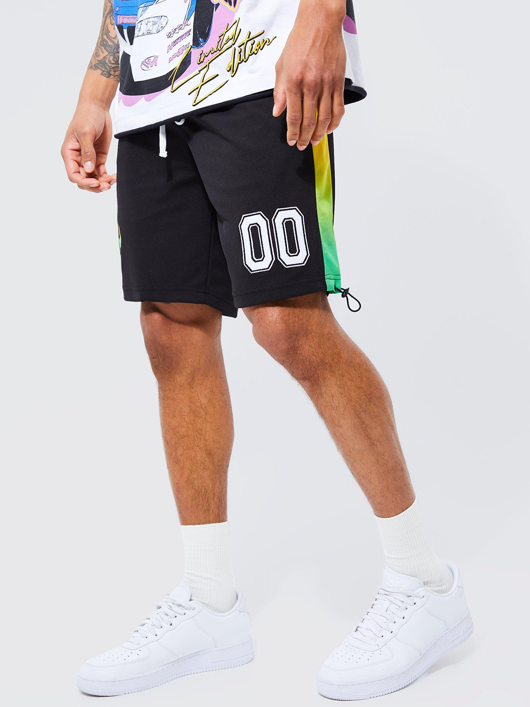 boohooMAN Applique & Ombre Detail Regular Shorts