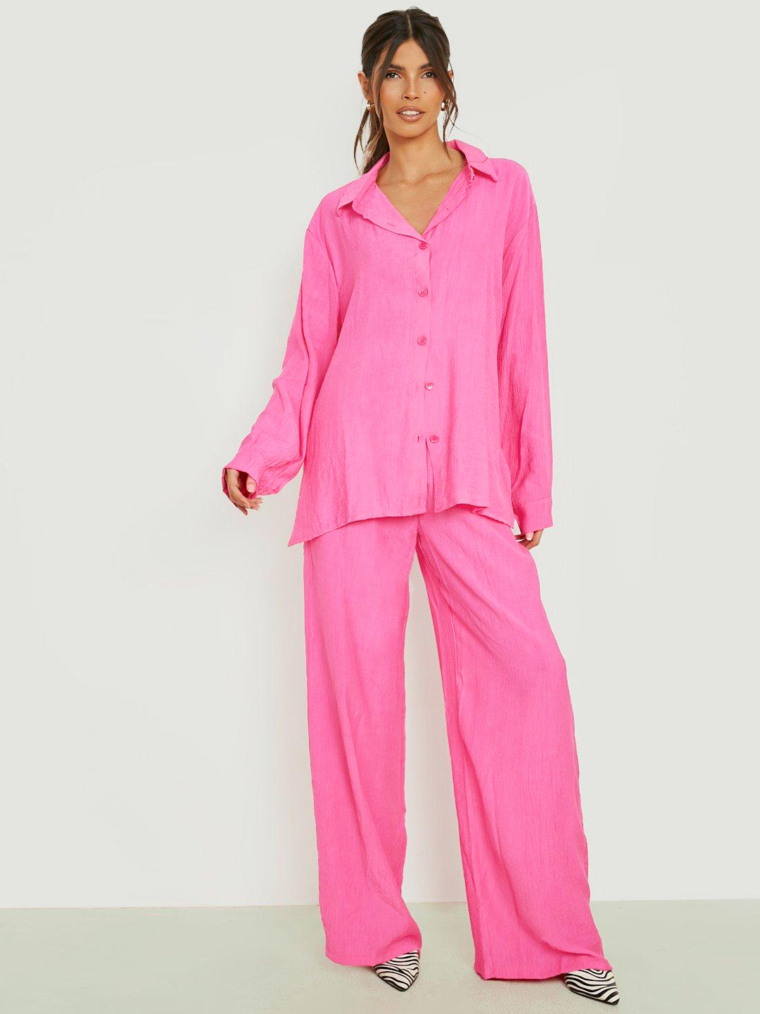 Boohoo Women Crinkled Effect Relaxed Fit High-Rise Parallel Trousers