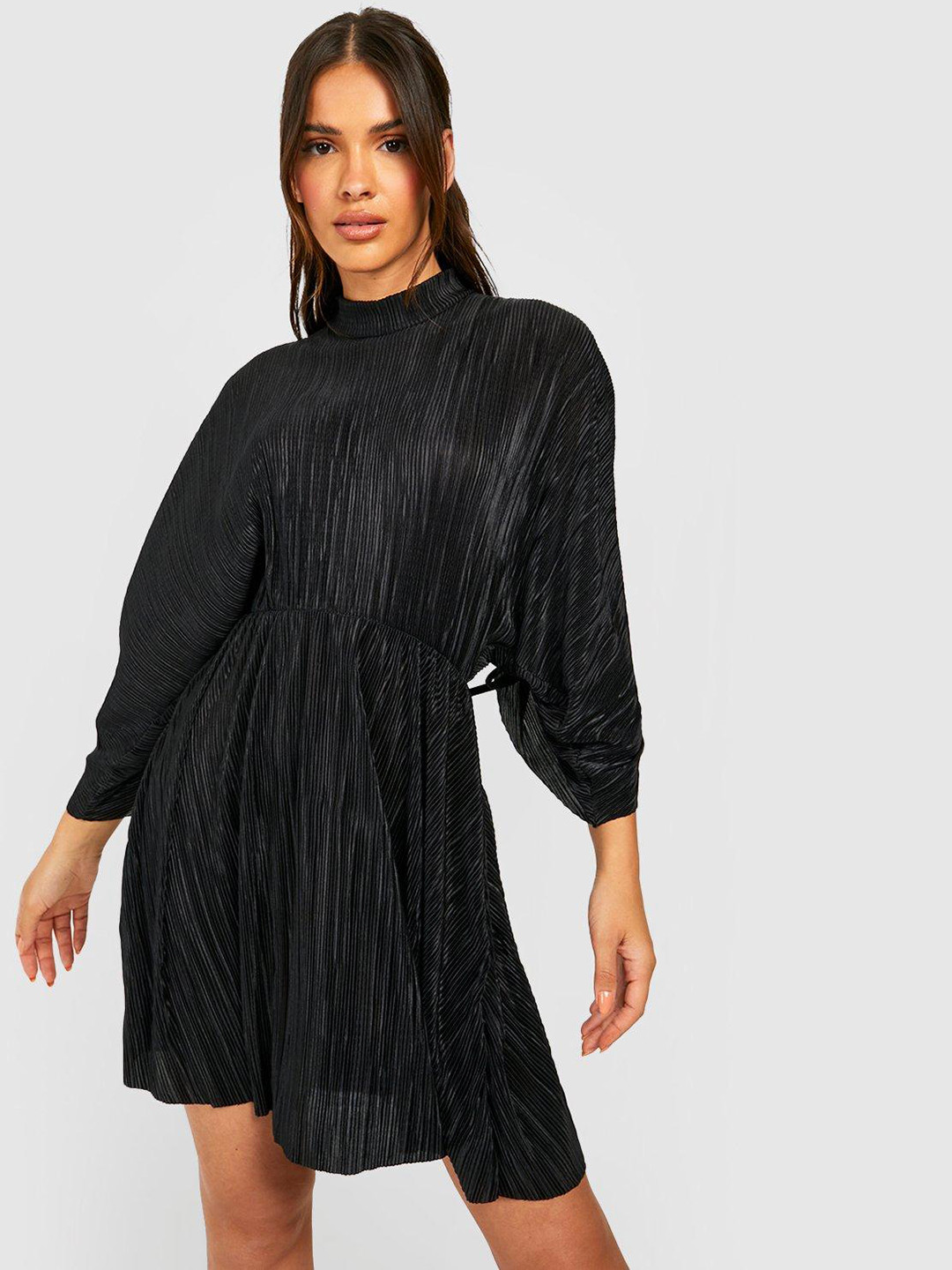 Boohoo Plisse Ruched Batwing Sleeve Skater Mini Dress