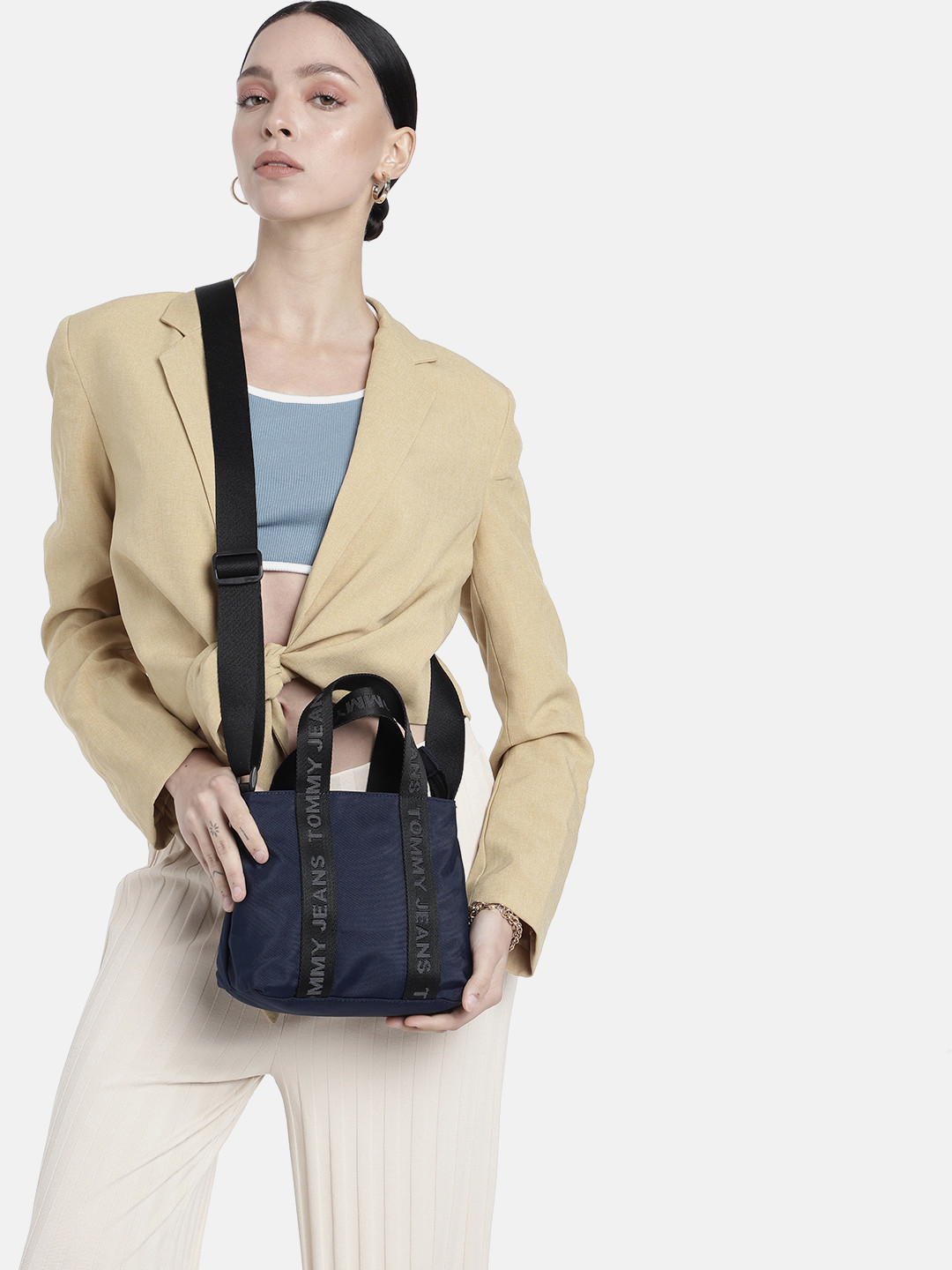 Tommy Hilfiger Solid Small Structured Handheld Bag With Brand Logo Taping Detail