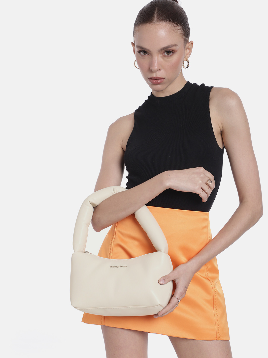 Tommy Hilfiger Women Solid Hobo Bag