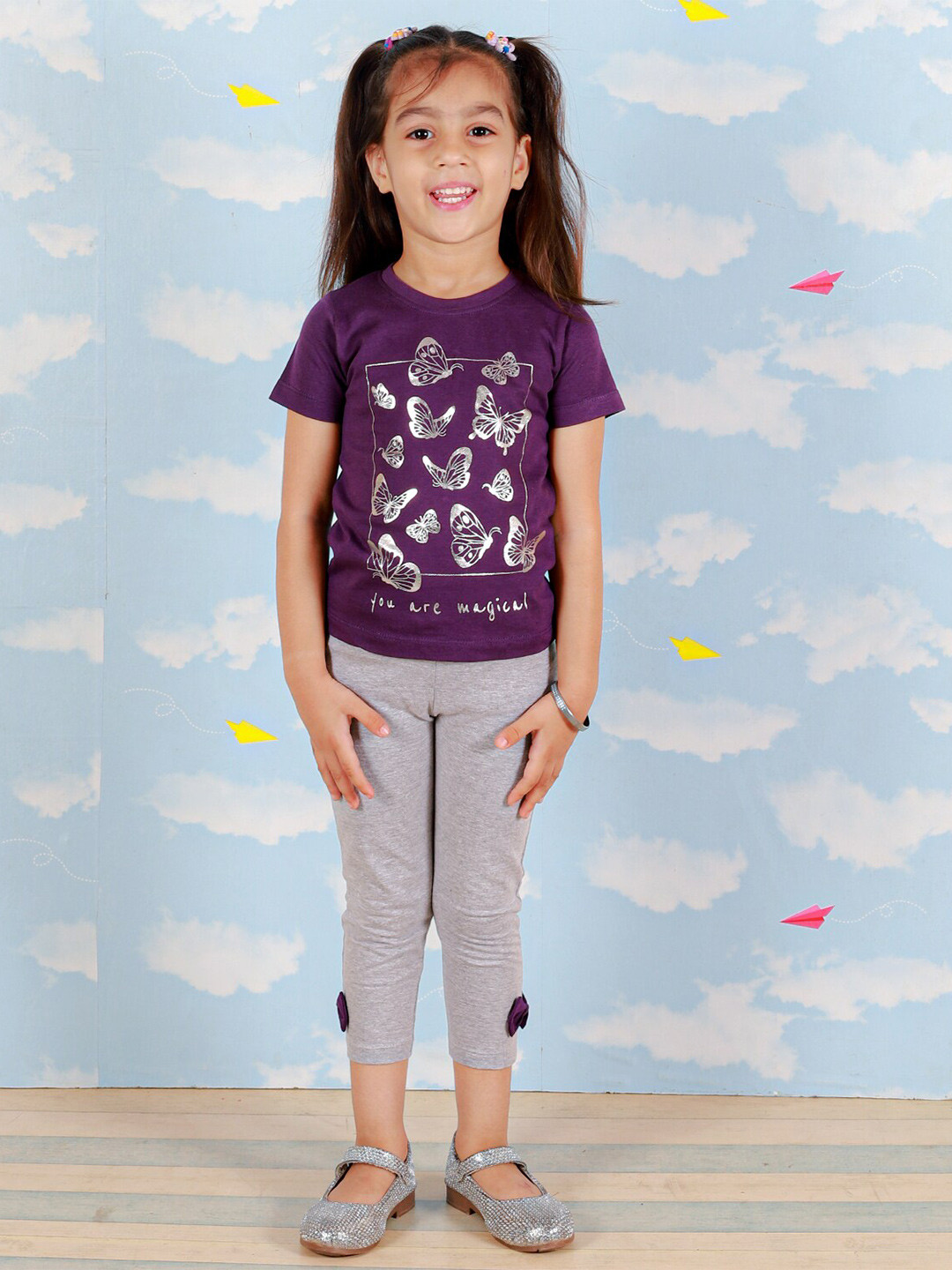 The Mom Store Girls Printed T-shirt with Capris