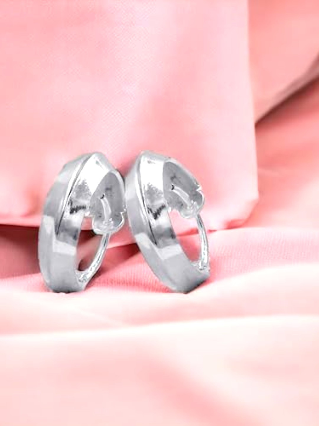 Taraash 925 Sterling Silver Hoop Earrings