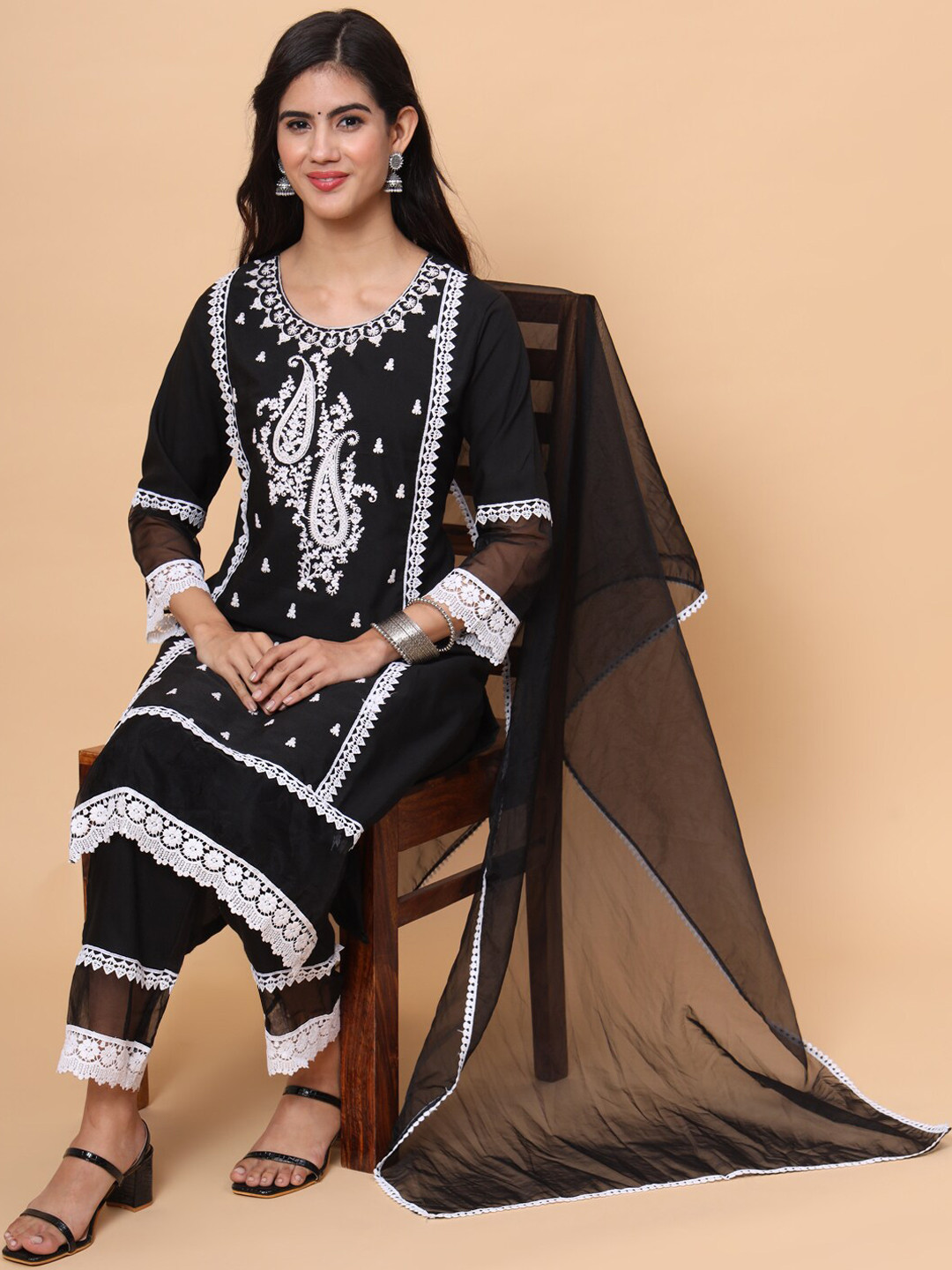 SWAGG INDIA Paisley Embroidered Thread Work Chanderi Silk Kurta with Trousers & Dupatta