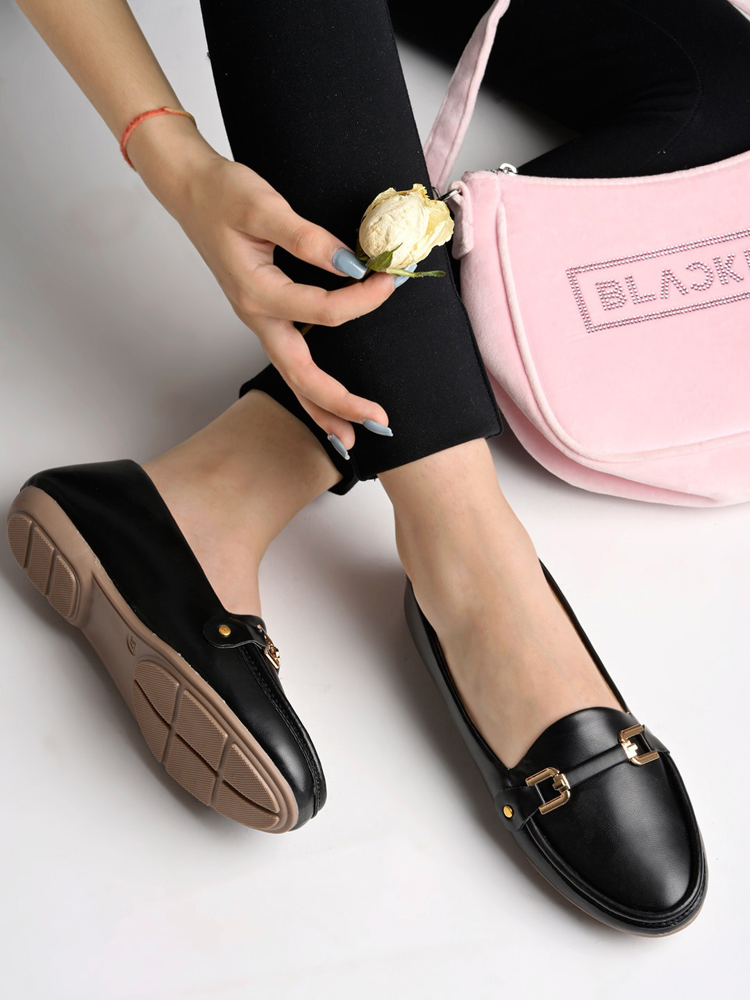 Shoetopia Embellished Round Toe Ballerinas