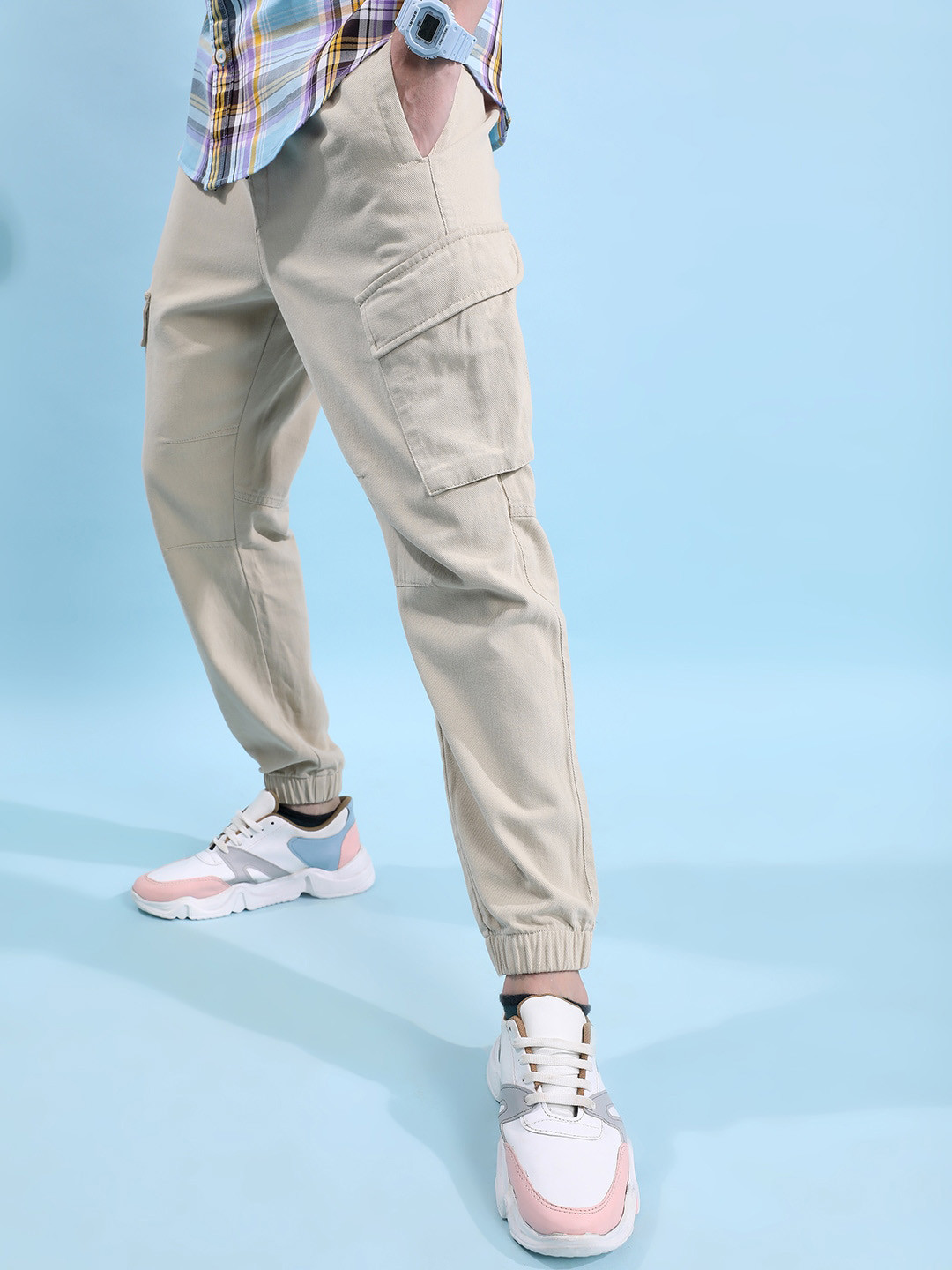 HIGHLANDER Men Beige Ankle Length Relaxed Fit Cargo jogger Trouser