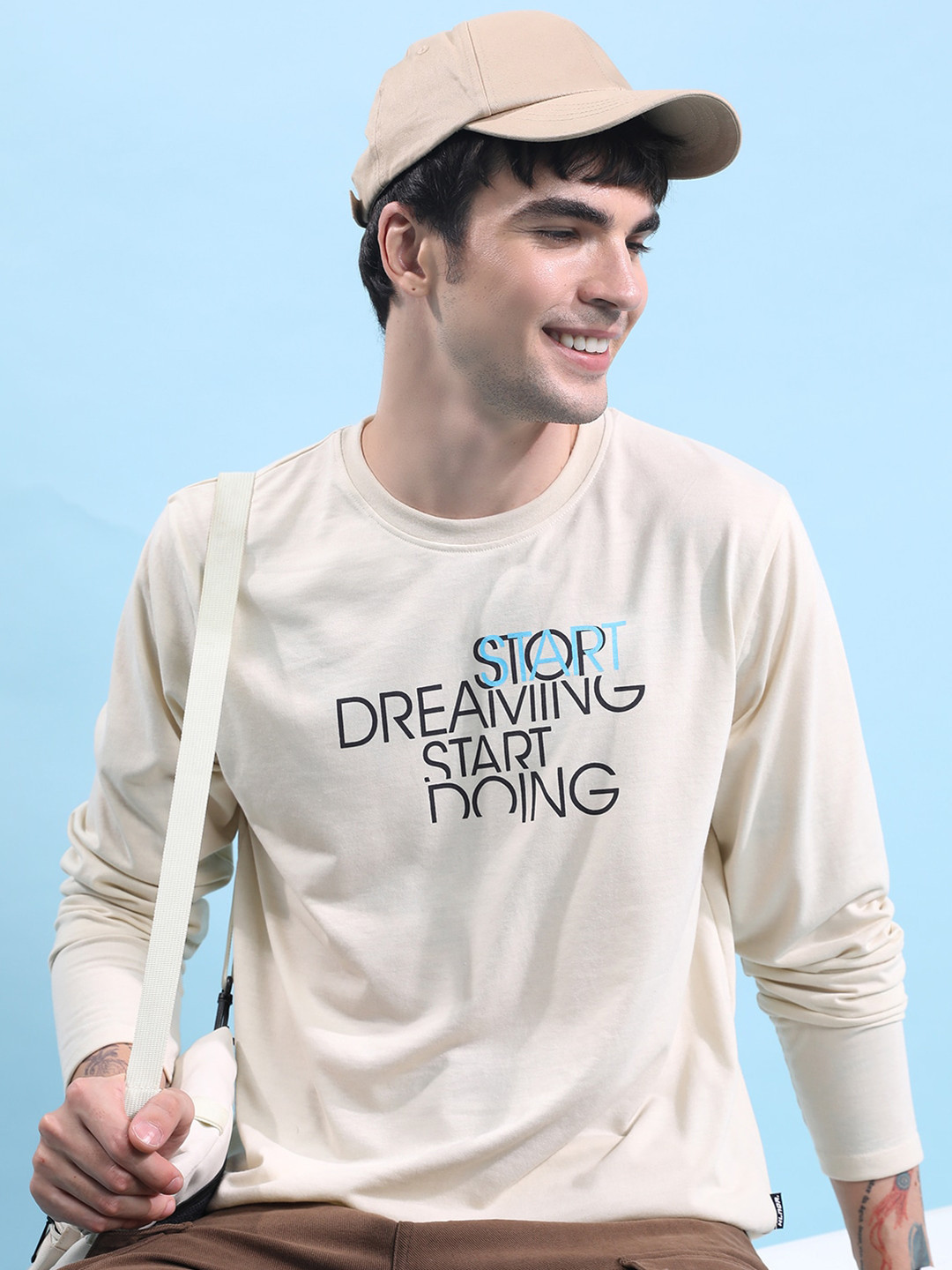 HIGHLANDER Cream-Coloured Typography Printed Slim Fit T-shirt