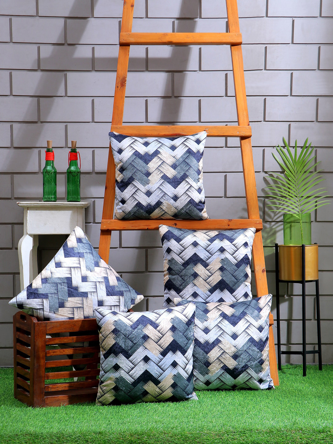 Nendle Grey Geometric Velvet Washable 5 Piece Square Cushion Covers - 16 x 16 Inches
