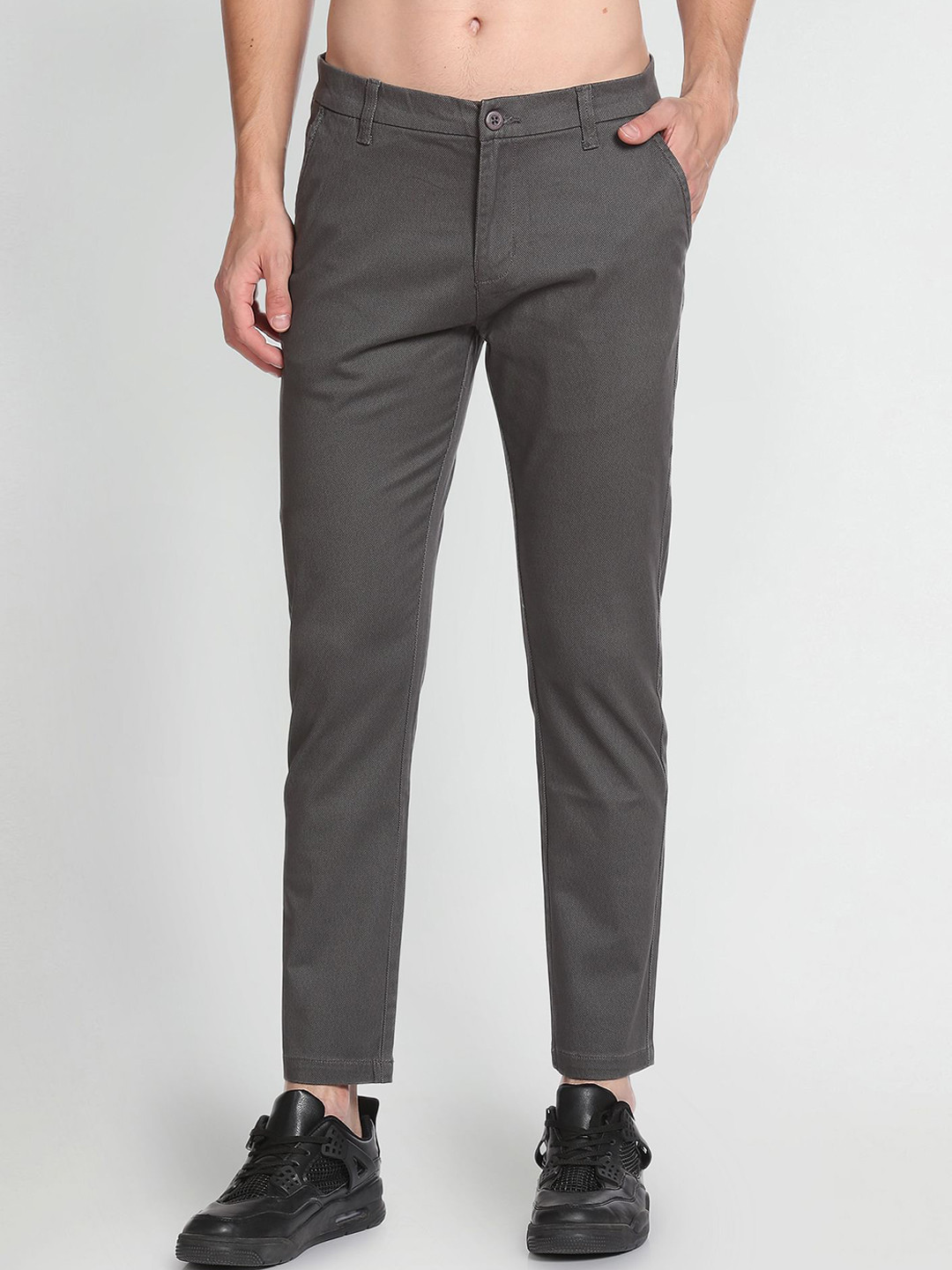 Flying Machine Men Tapered Fit Mid-Rise Plain Cotton Trousers