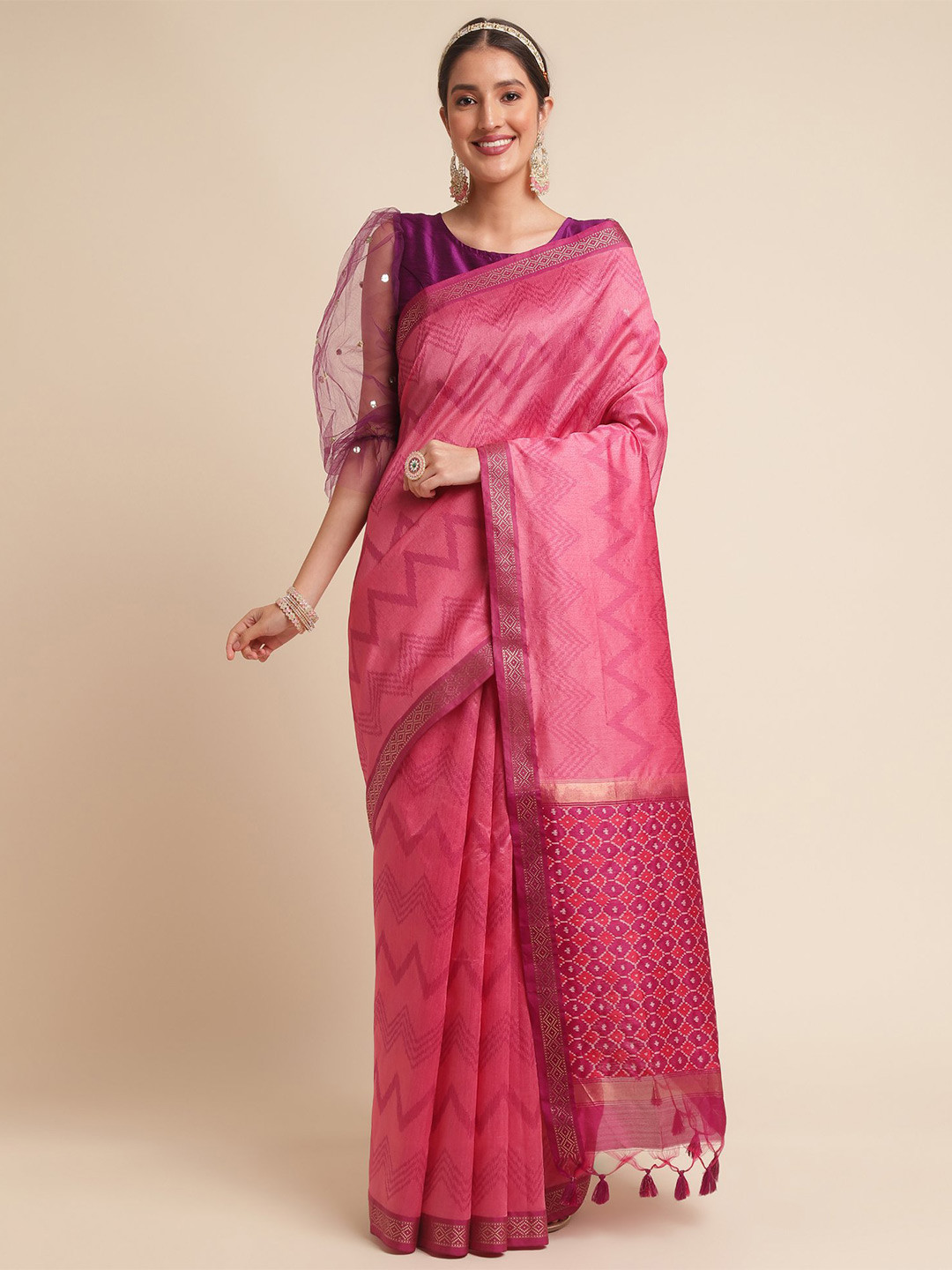 VISHNU WEAVES Geometric Printed Zari Leheriya Saree