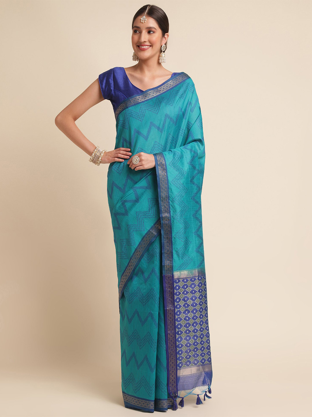 VISHNU WEAVES Geometric Printed Zari Leheriya Saree
