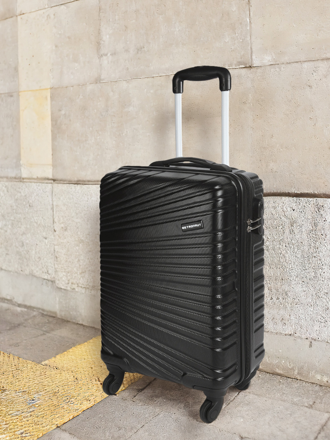 Metronaut Hard-Sided Textured 4 Wheels 360-Degree Rotation Cabin Trolley Bag 46 cm