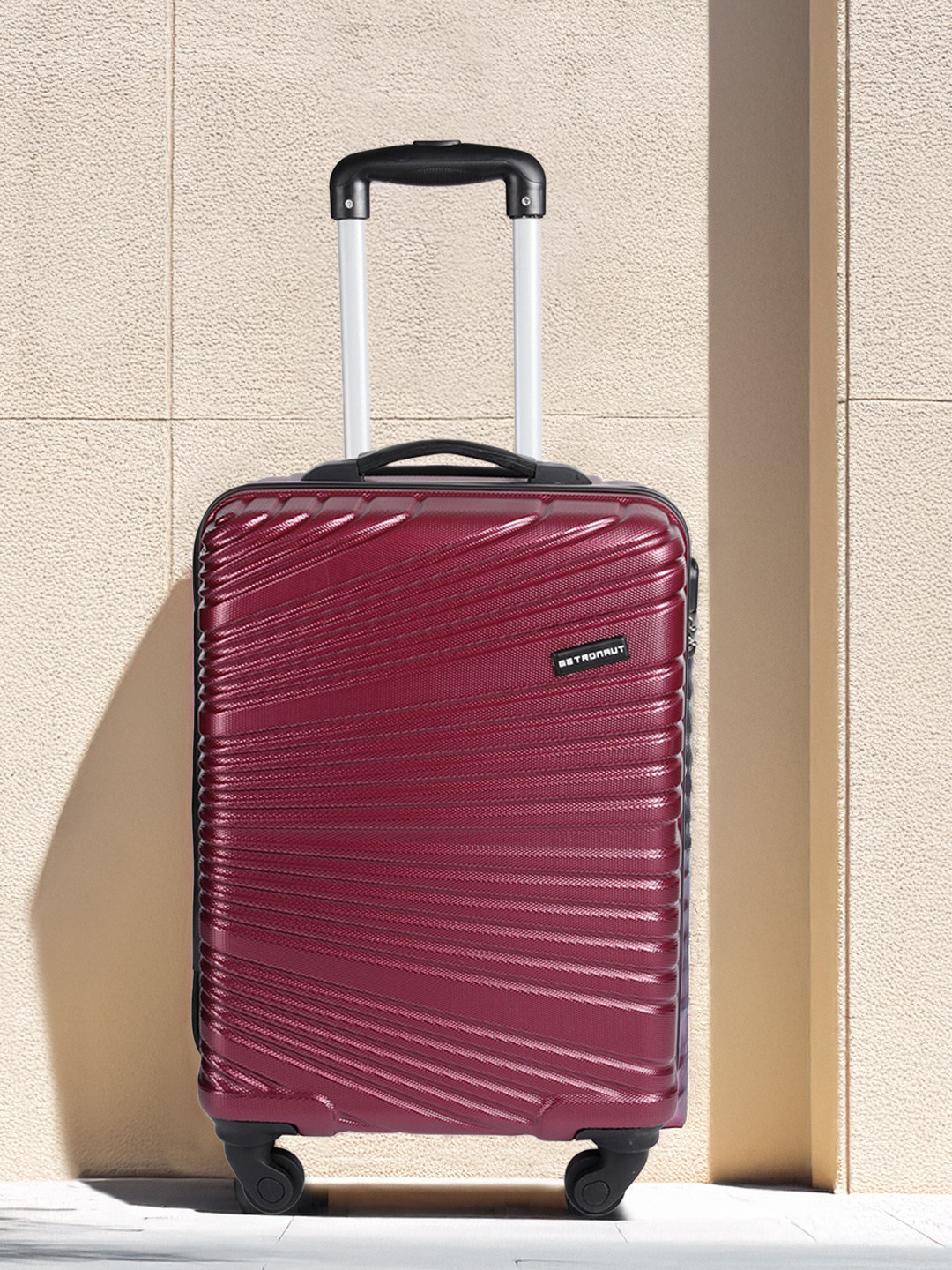 Metronaut Hard-Sided 4 Wheels 360-Degree Rotation Cabin Trolley Bag 46 cm