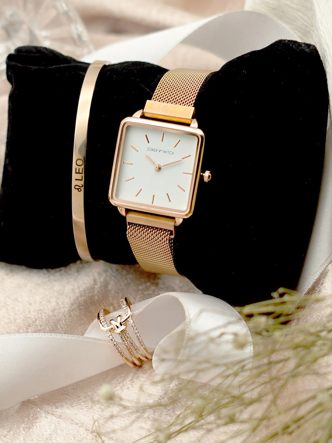 JOKER & WITCH Women Stainless Steel Pixie Dust Leo Love Triangle Watch Gift Set