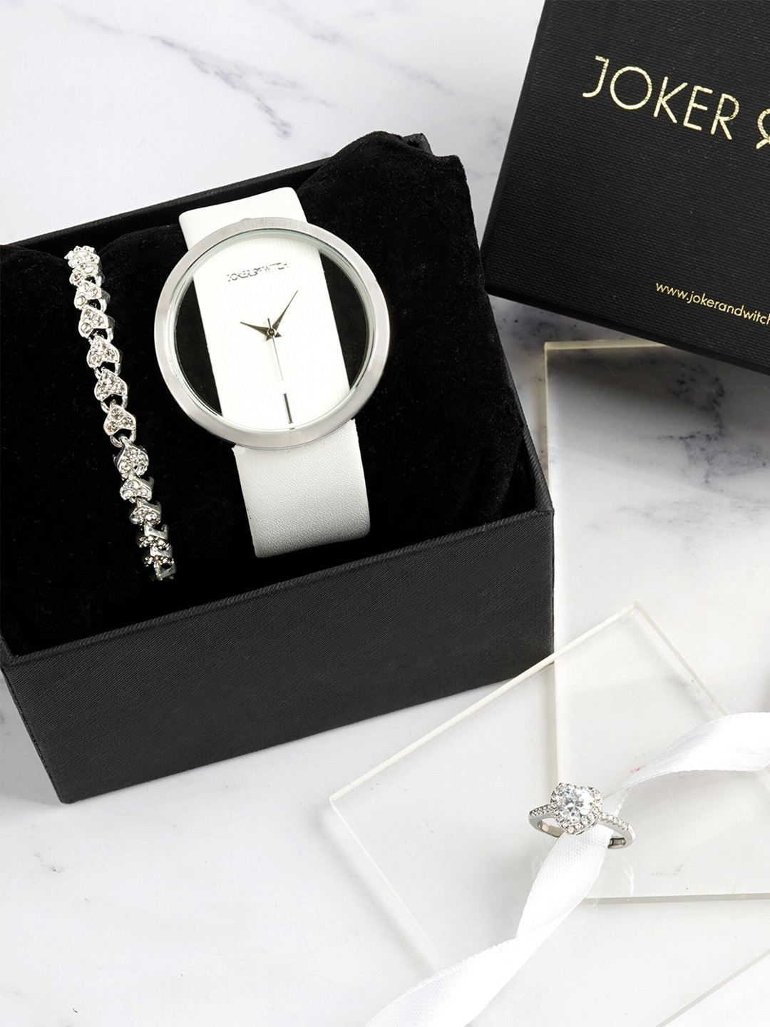 JOKER & WITCH Women Clairey Love Triangle Watch Gift Set JWLT585