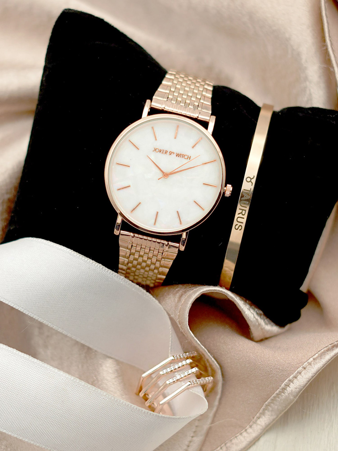 JOKER & WITCH Women Love Jinx Taurus Love Triangle Watch Gift Set