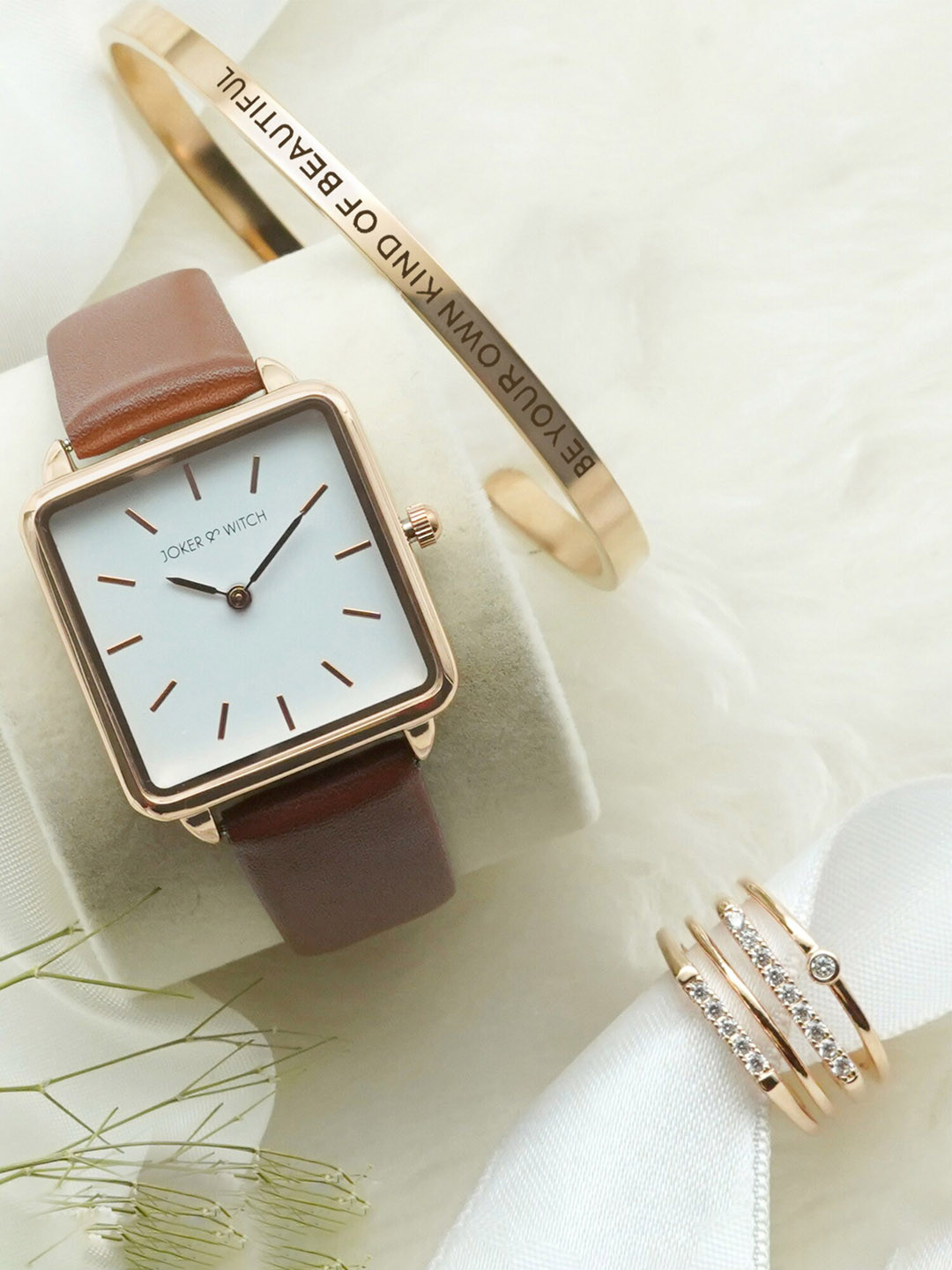 JOKER & WITCH Women Stainless Steel Russet Love Triangle Watch Gift Set