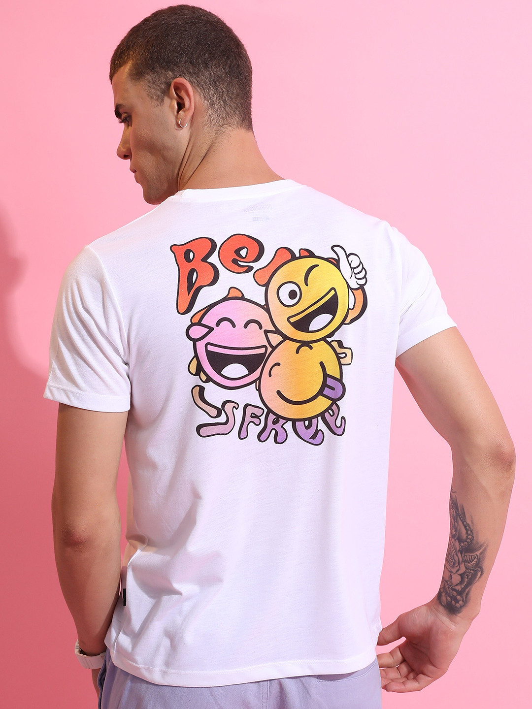 HIGHLANDER White Typography Printed Relax Fit  T-shirt