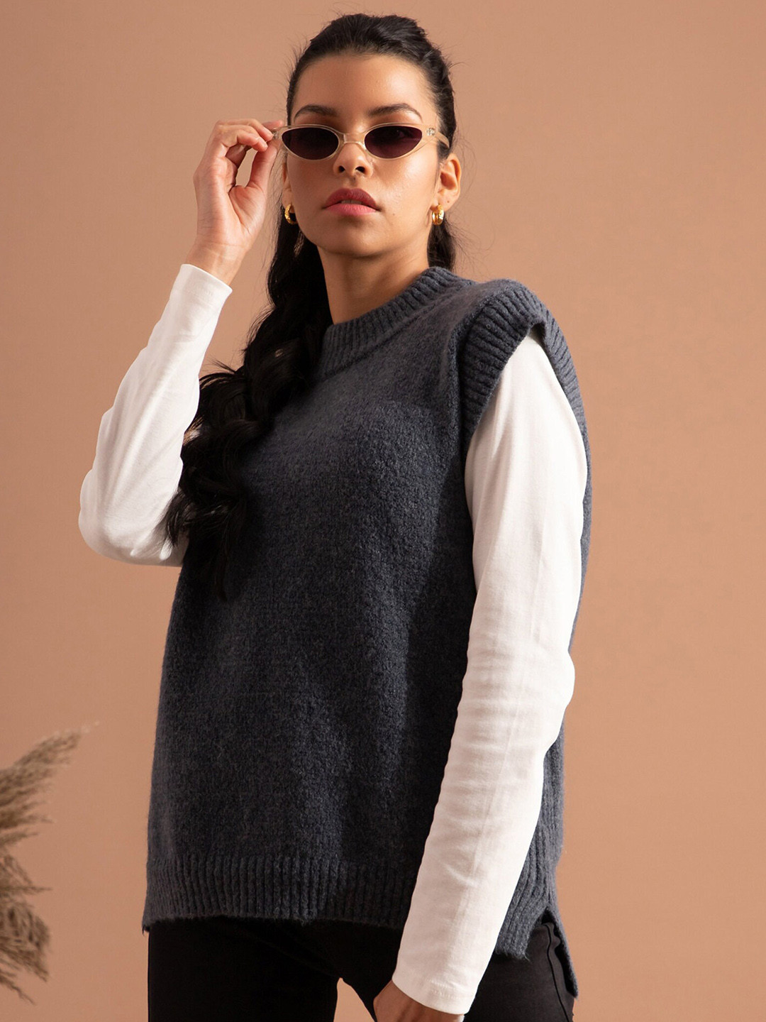 B.Copenhagen Round Neck Sweater Vest