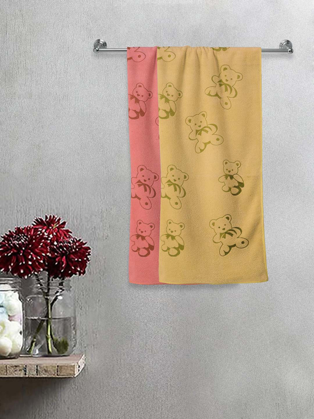 FABINALIV Set of 2 Pink & Yellow Cartoon Print Cotton Kids Bath Towels
